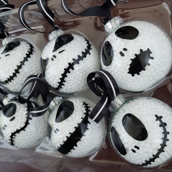 Jack Skellington Christmas Tree Ornaments 8 Piece - Picture 5 of 5